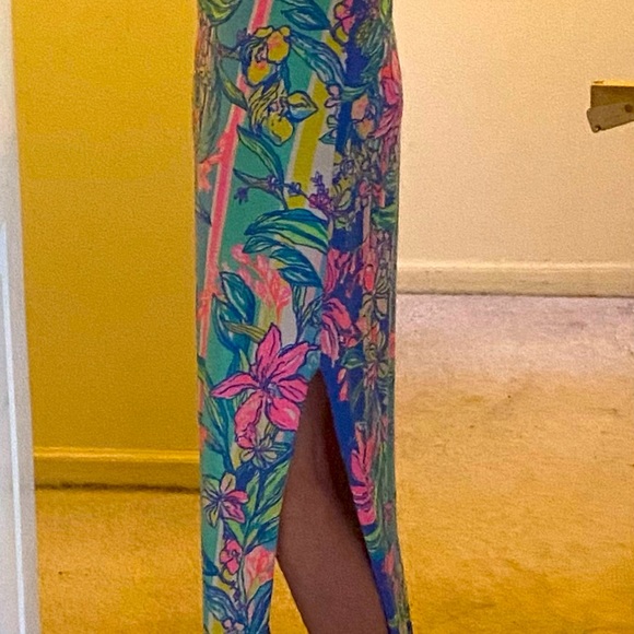 Lilly Pulitzer Maxi Dress for Summer Bright Floral Colors - Picture 2 of 7